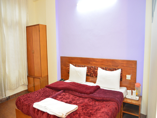 standard room at hotel mount view joshimath